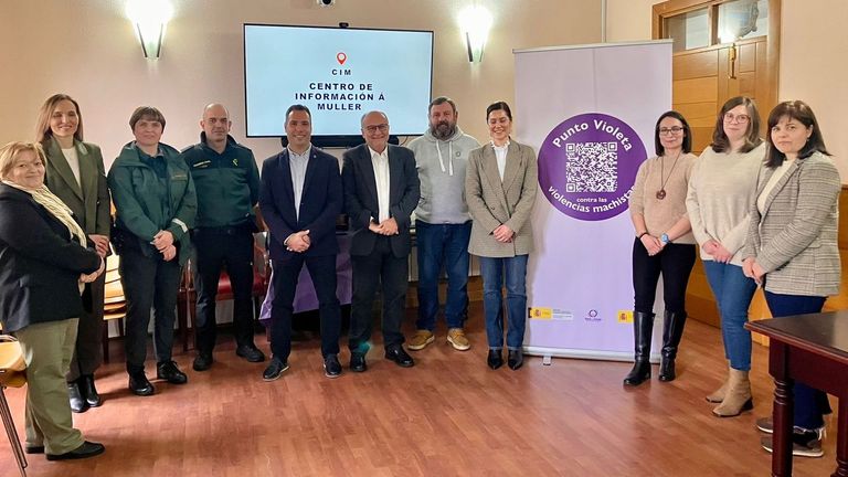 Impulsan encuentros comarcales en la provincia de Pontevedra sobre las farmacias como puntos violeta