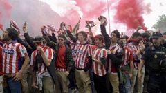 Aficionados antes del derbi asturiano Real Sporting de Gijn- Real Oviedo