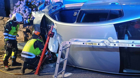 Accidente de tr�fico en Tineo