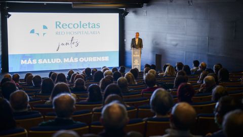 Roldán Rodríguez, director general de hospitales de Recoletas en un acto en Ourense