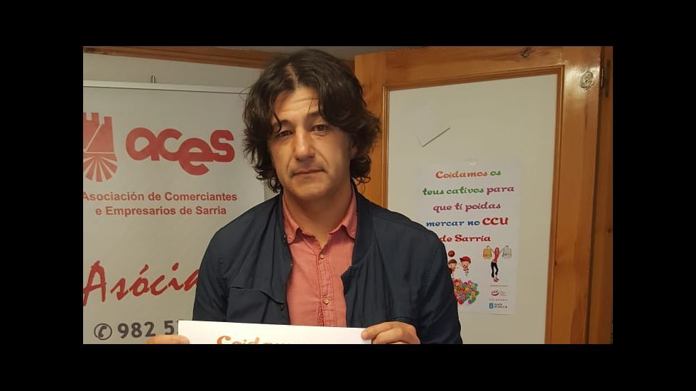 Los funcionarios de la provincia celebran su fiesta.Lola Herrera protagoniza �Cinco horas con Mario�