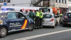 El momento de la detencin del conductor fugado, en la N-6, en la entrada de Lugo por O Ceao.