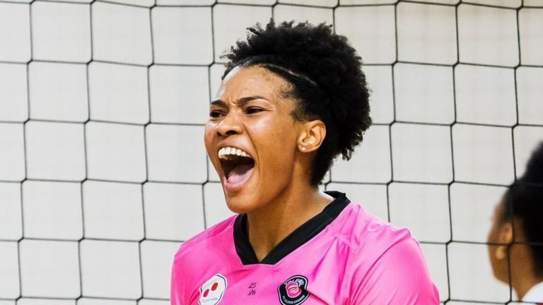 La opuesta Sara Dias es la sexta jugadora del nuevo CV Emevé Lugo