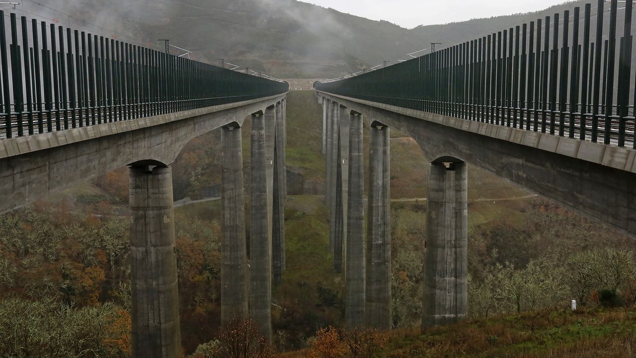 El viaducto férreo de Teixeiras, en Laza