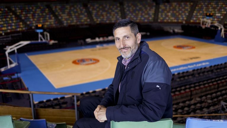 Charlie Uzal, director deportivo del Leyma Coruña: «Nadie podía pensar que pudiésemos hacer la temporada que hicimos»