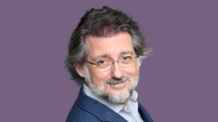 Ricardo Cubedo es onc�logo y autor de El �rgano transparente (Larousse, 2023).