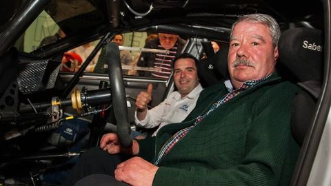Santiago Ares, a la derecha, y su hijo Iván