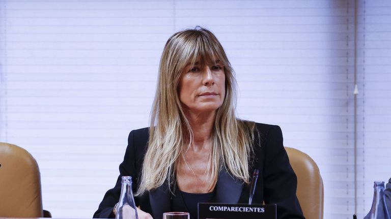 Manos Limpias ve «precipitado» dirigir el caso de Begoña Gómez al jurado popular