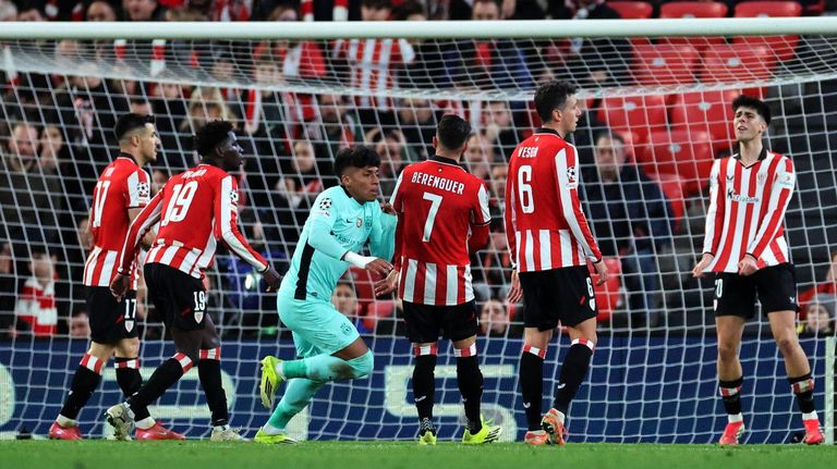 El Athletic muere en la orilla en San Mamés y queda fuera de la Champions (2-3)
