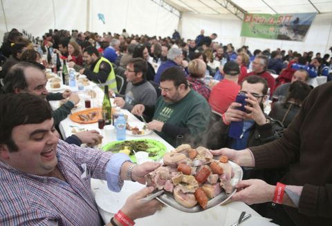 El plato fetiche de la gastronoma gallega tiene fiesta propia en Cuntis desde hace 19 aos. 