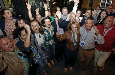 María Ramallo celebró con su candidatura el triunfo del Partido Popular en Marín el 24-M. 