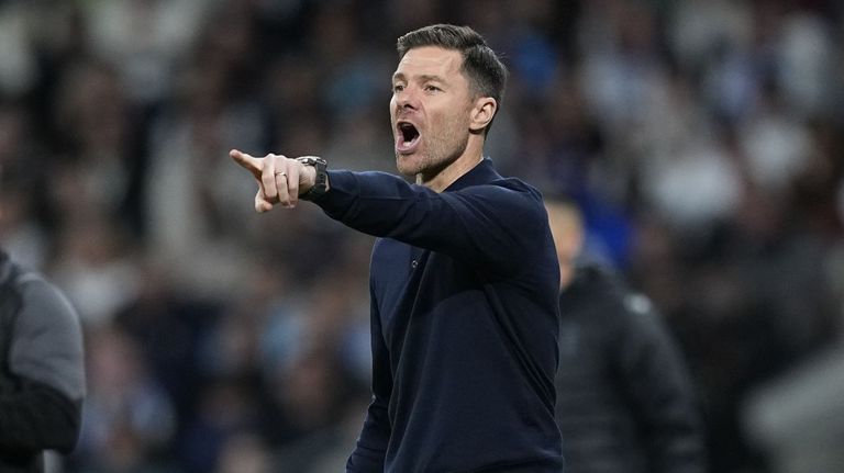 Xabi Alonso, tocado antes de la visita en la Champions del Manchester City de Guardiola