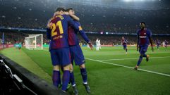 Andre Gomes celebra el tercer gol del Bara junto a Messi