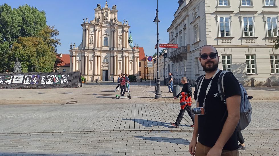 Xandre Serantes, de Vilagarca, en Polonia, donde reside y trabaja