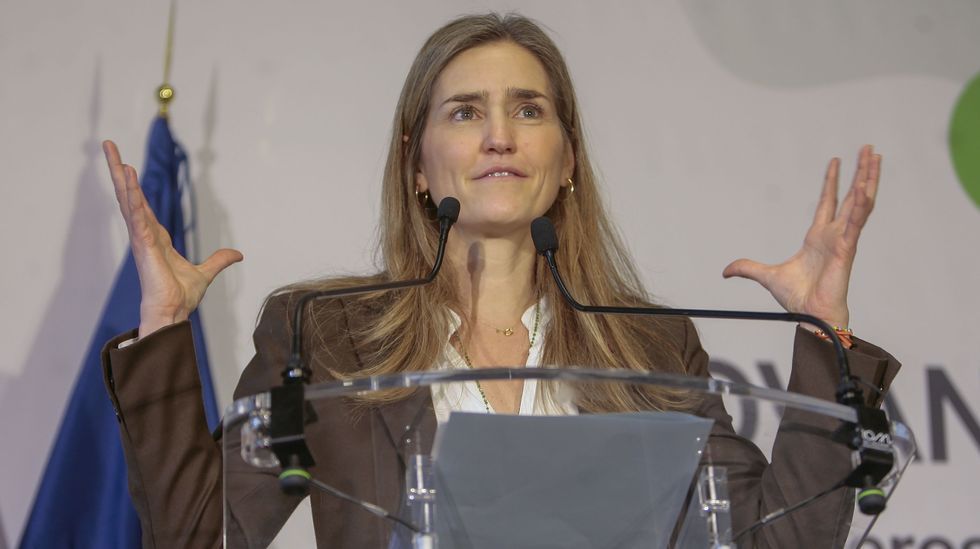 Bajo nivel del embalse de Guitiriz.La ministra de Transici�n Ecol�gica, Sara Aagesen