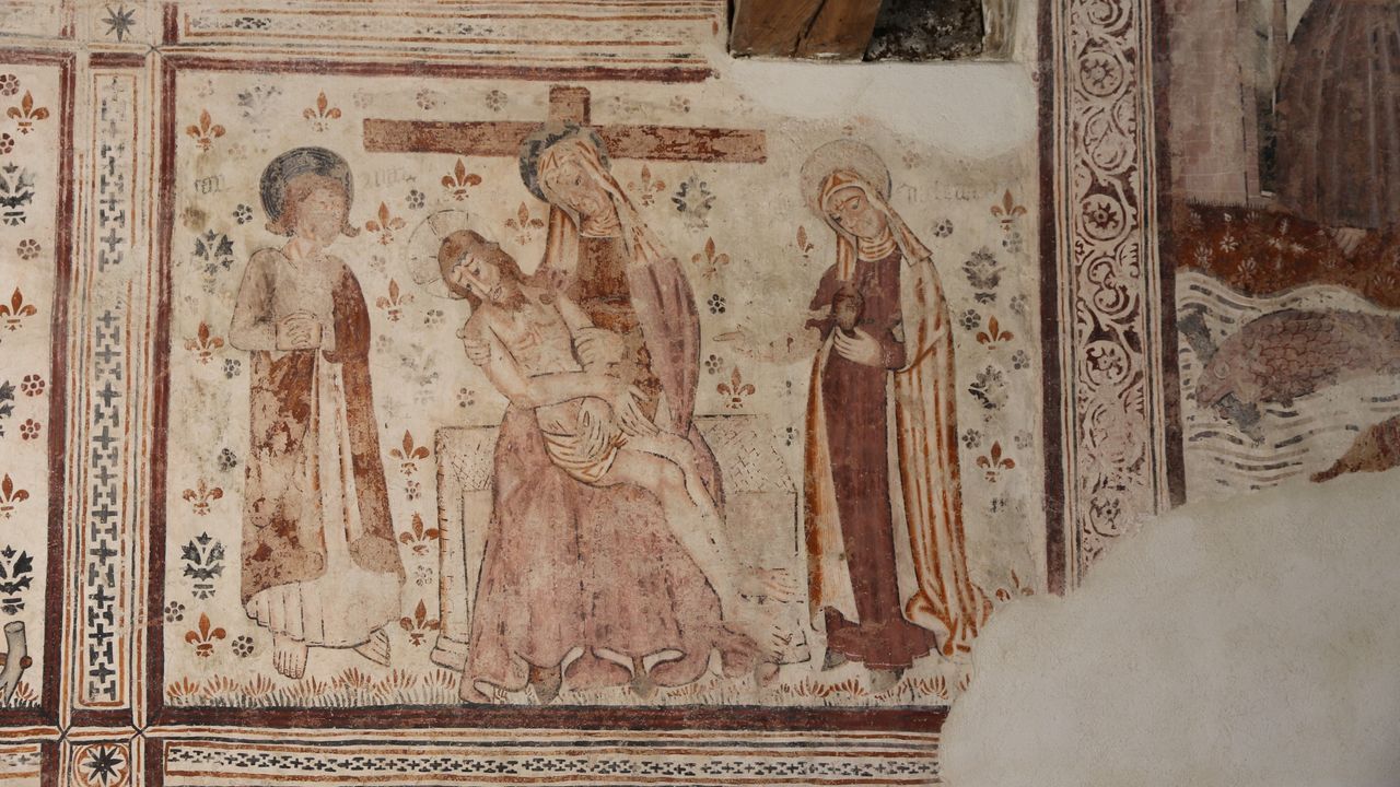 Una de las escenas de la Pasi�n de Cristo que la restauraci�n ha puesto al descubierto en el muro norte de la iglesia