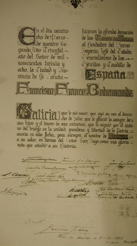 Pergamino de entrega de las Torres de Meirás al dictador, con fecha del 28 de marzo de 1938 y firmado por Franco en diciembre del mismo año