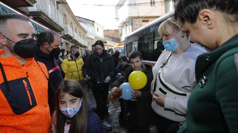 Llegada a Maceda de refugiados de Ucrania.