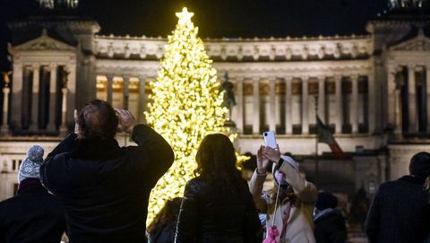 Inauguracin de las luces navideas en Roma