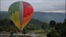 Vuelo turístico en globo sobre el cañón del Sil entre Nogueira de Ramuín y Sober, en una foto de archivo