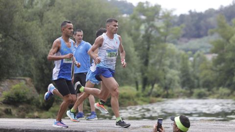 Ambiente de gala en la Carreira Popular de Leiro.La decana del calendario ourensano volvió a brindar su espectáculo