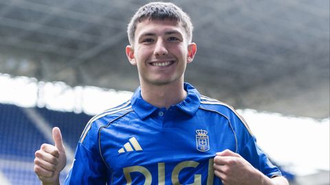 Thiago Fern�ndez, en el Carlos Tartiere