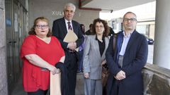 Margarita Durn (de rojo), Alejandro Porteiro Uribarri, Maria luisa Prez Prez e Ignacio Cardona Cid, abogados de oficio en Ferrol