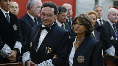 Dolores Delgado junto a Álvaro García Ortiz, su sucesor al frente de la Fiscalía General del Estado.