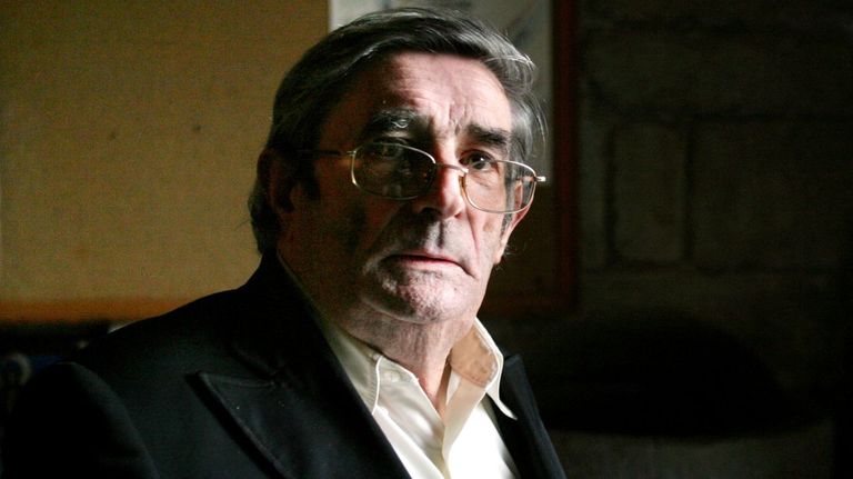 Fallece en Vigo el cura que registró a su asistenta brasileña como su pareja de hecho para que no la expulsaran del país