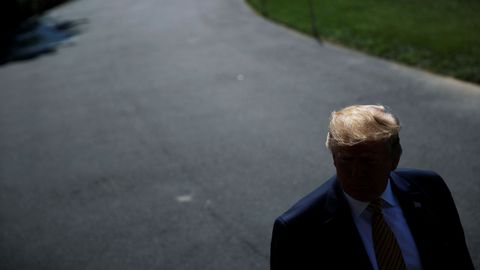 Donald Trump atendió a los medios en la Casa Blanca antes de partir hacia Camp David