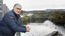 Luis Gregorio Ramos Misione, junto al río Miño, en Lugo