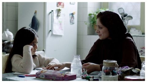 Fotograma del filme iran de Maryam Moghadam y Behtash Sanaeeha Balada de una vaca blanca