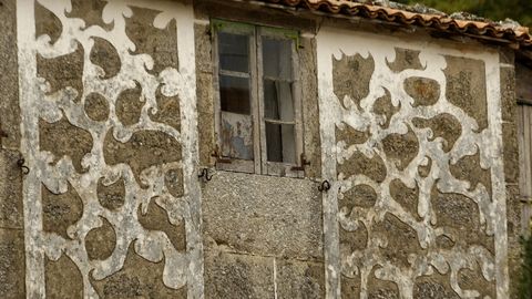 Una antigua vivienda de la aldea de Rabelas, en la parroquia de San Xon da Veiga, del municipio de Chantada
