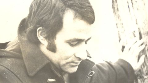 Carlos Casares, na dcada dos anos setenta, nun retrato realizado pola sa muller, Kristina Berg.