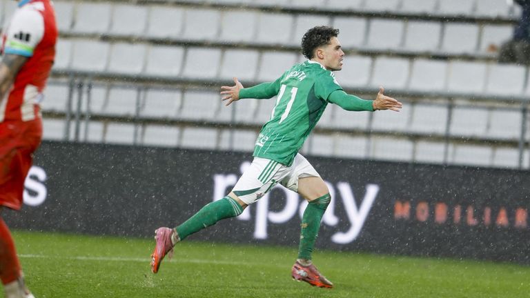 Primera diana de Raúl Dacosta con la camiseta del Racing de Ferrol
