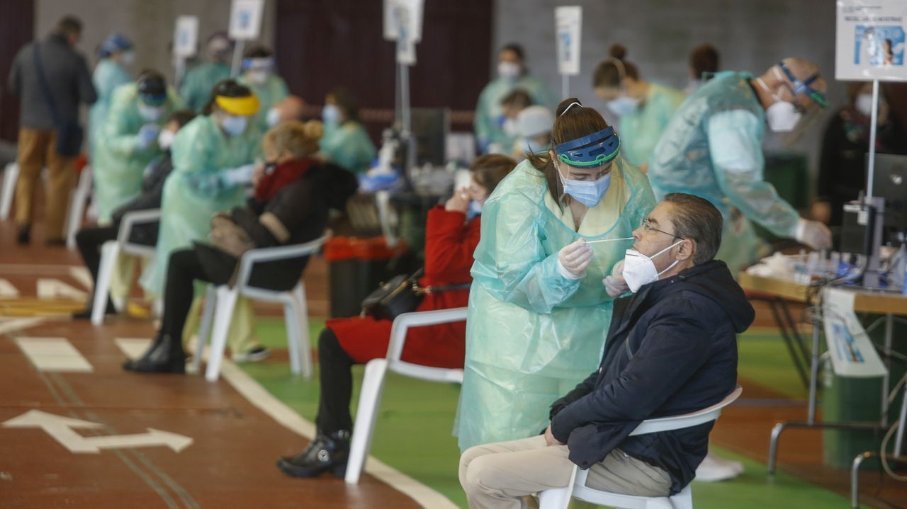 Joyas inmobiliarias con precios por encima del mercado.El nuevo cribado en Amio arranc� ayer con un 66,44 % de participaci�n y un positivo detectado entre los asistentes