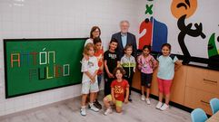 Antón Pulido inaugura un espacio creativo con su nombre en el colegio Otero Pedrayo de Amoeiro