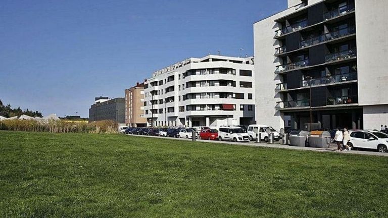 Parcela en la que se edificará el colegio de Nuevo Roces