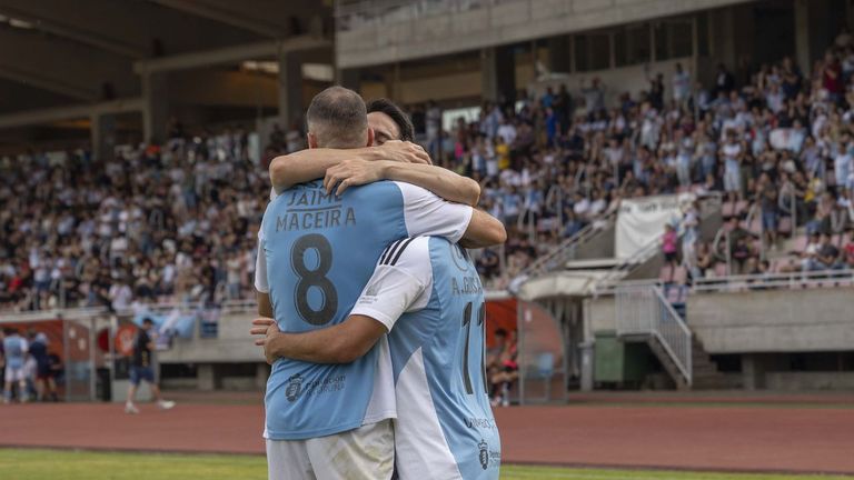 El Compostela abrirá y cerrará el curso en San Lázaro, ante el Marino y el Gernika