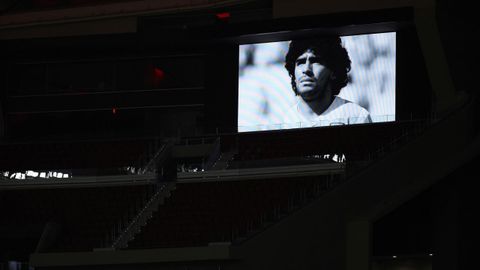 La imagen de Maradona en el estadio Wanda Metropolitano. 