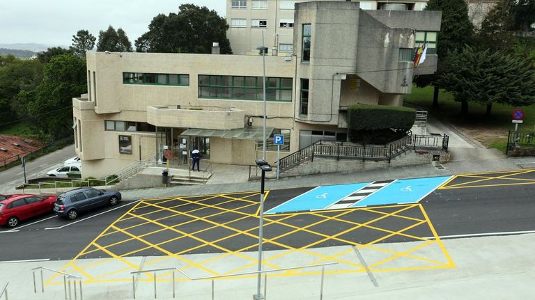 Condenada una paciente que agredió a un enfermero en el PAC de O Grove