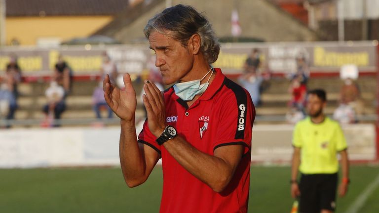 Rafa Sáez (Entrenador / Direción Deportiva Arosa) A13J1070