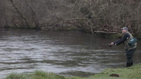 Apertura de la temporada de pesca en el río Ladra