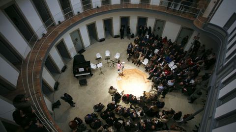 Un concierto de Lugo Camerata, en el patio central de la prisin, fue el primer acto cultural para inaugurar este centro