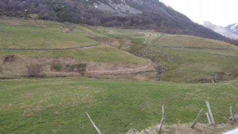 Fosa de Vuelta del Cscaro, en el puerto de Leitariegos, en Cangas del Narcea