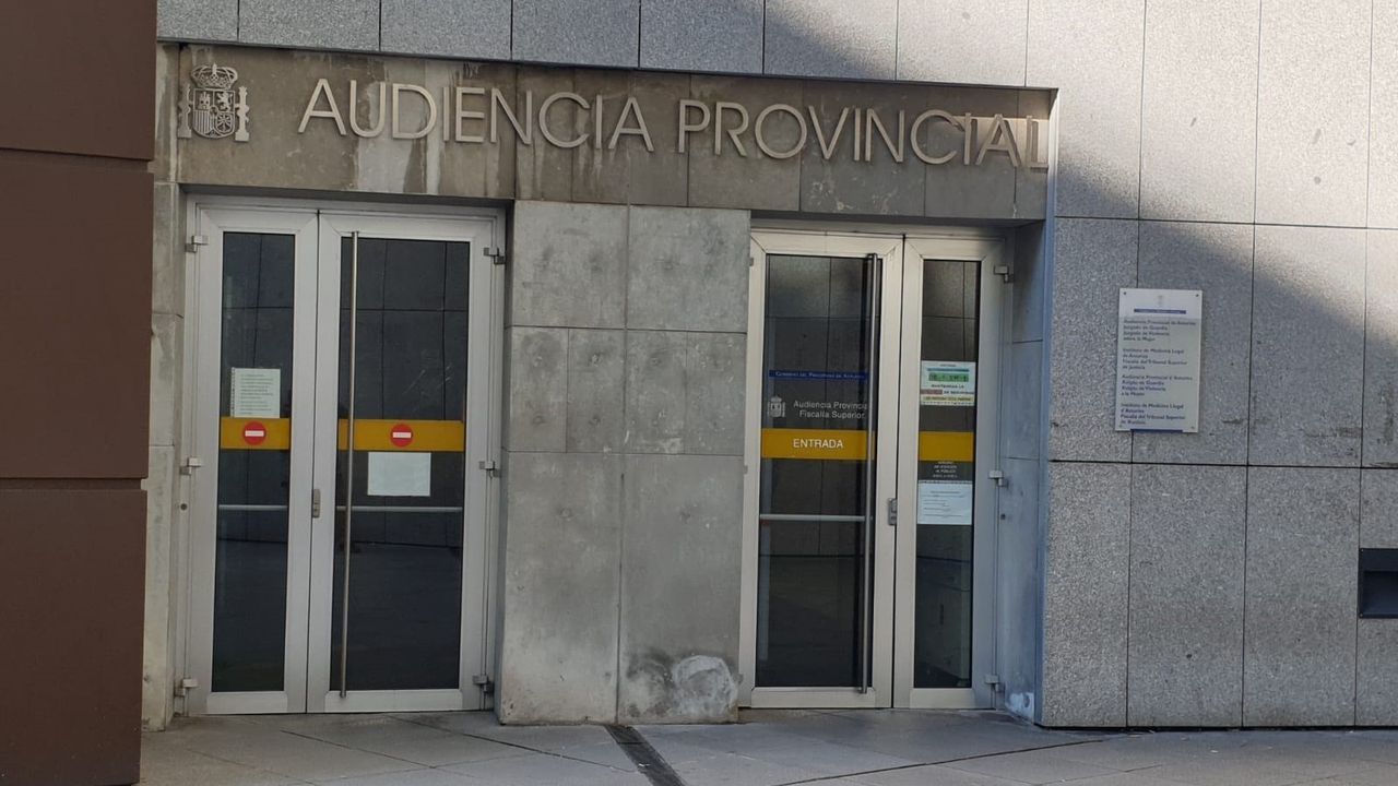 Juzgados de Oviedo, Audiencia Provincial, Juzgados de lo Penal, Registro Civil, Fiscalía del Principado.Juzgados de Oviedo, Audiencia Provincial