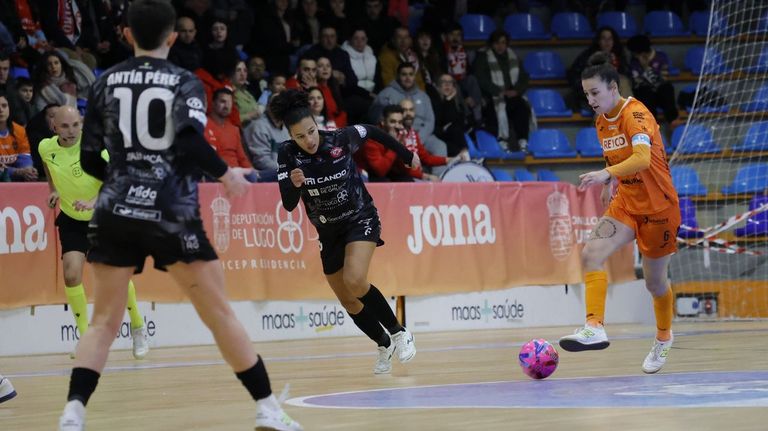 El Castro Bloques Cando se lleva el derbi de Vista Alegre ante un Reyco Burela que sigue con la pólvora mojada: 0-4