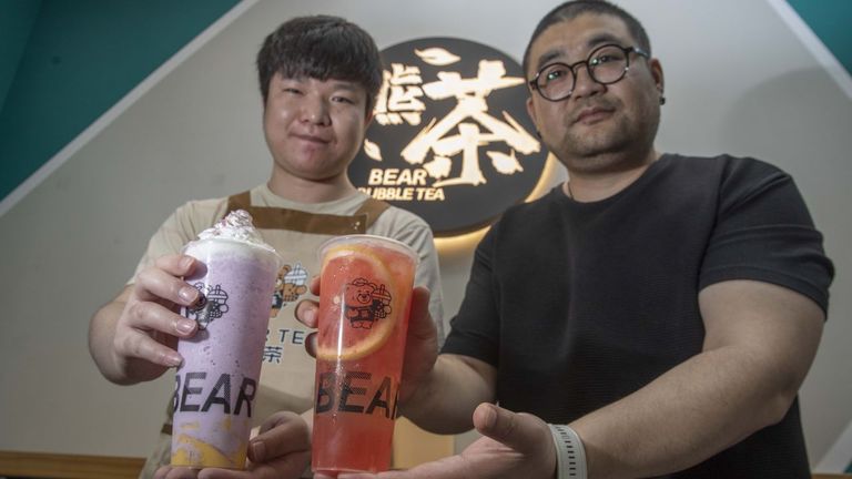 Furor por el «bubble tea», la bebida que arrasa entre los jóvenes