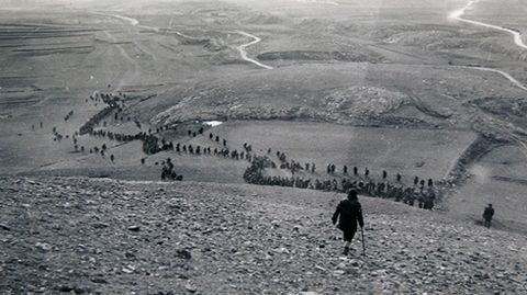 Prisioneros conducidos al campo de concentracin. Frente de Alfambra, Aragn, 1938