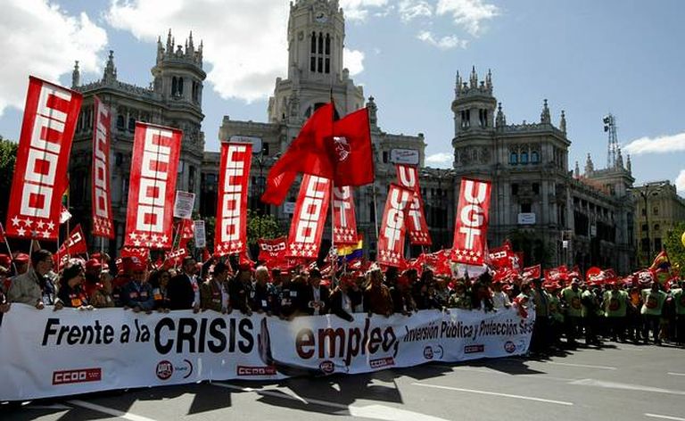 CC.OO. y UGT reclaman subidas salariales de hasta el 7 % y CEOE y Cepyme inciden en la prudencia